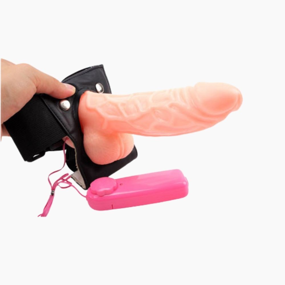 Prótesis & Arnés Con Vibrador